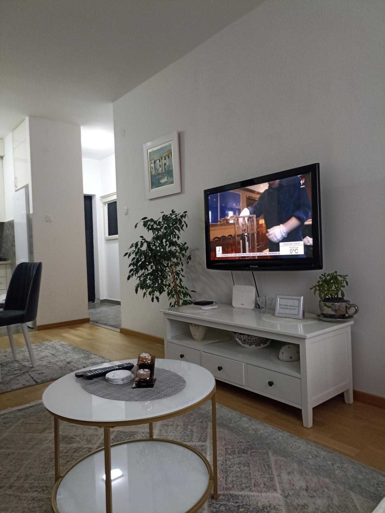 Lovely - Ljupki Stan Apartman *